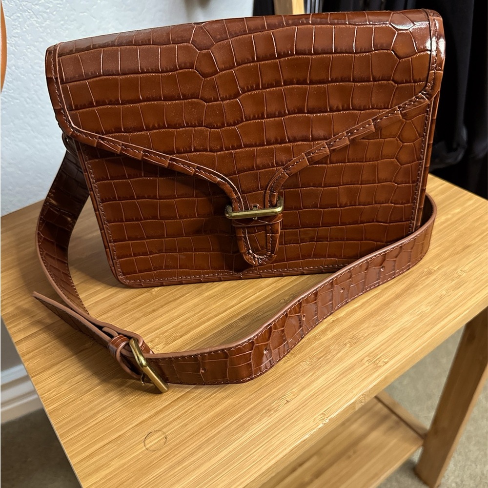 J Crew great texture and undertone shade of marrón and rich camel